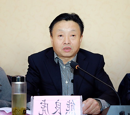 熊良虎讲话.jpg