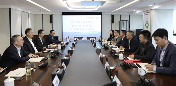 座谈.jpg